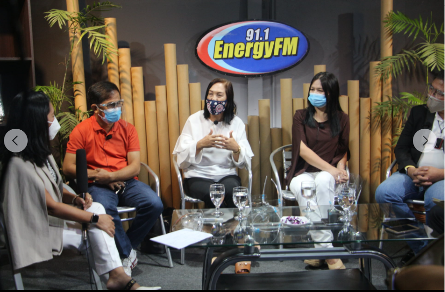 (together with other heads of HEI's in Digos City)was invited to the very first episode of NSR Broadcasting Company's TV show. In another historic first-DSSC President Dr. Augie Fuentes (together with other heads of HEI's in Digos City